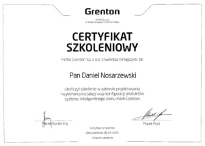 Dyplom ukończenia zaawansowanych szkoleń instalatorskich gwarantujący profesjonalny montaż systemów inteligentnych domów od A do Z.